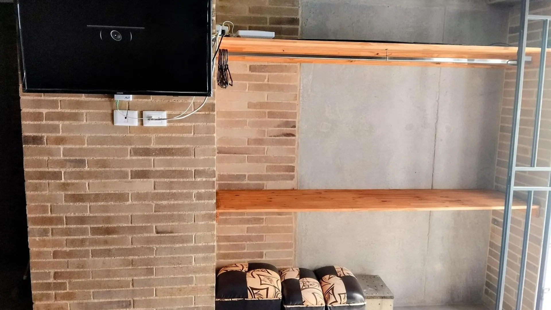 Comodo Loft Diseno Industrial Con Terraza Privada Bogotá 0*,  Colombia